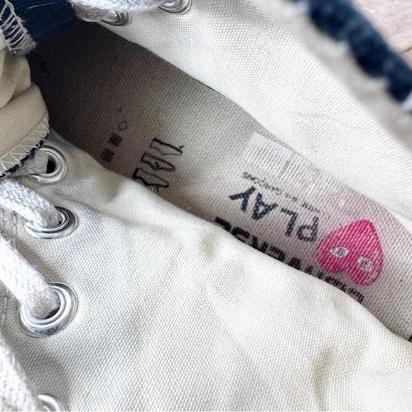 Converse x Comme des Garçons PLAY Chuck 70 - Picture 15 of 15